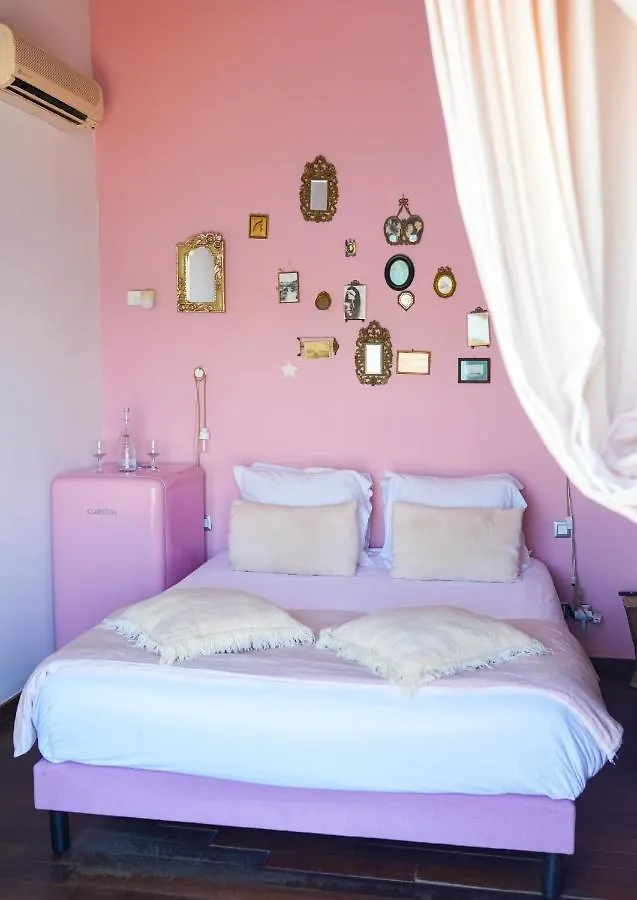 O Petit Monde Hotel Sanary-sur-Mer