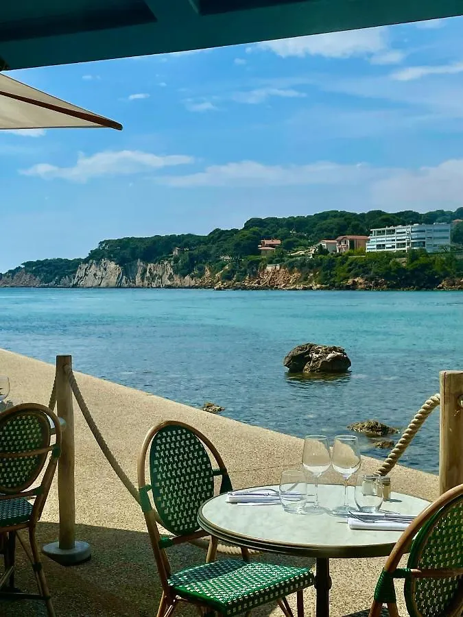 O Petit Monde Hotel Sanary-sur-Mer